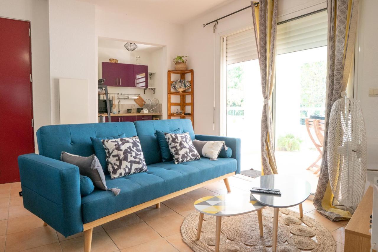 L'Ile Au Paon - Appartement T2 Avec Piscine Et Parking Les Abymes Exteriör bild
